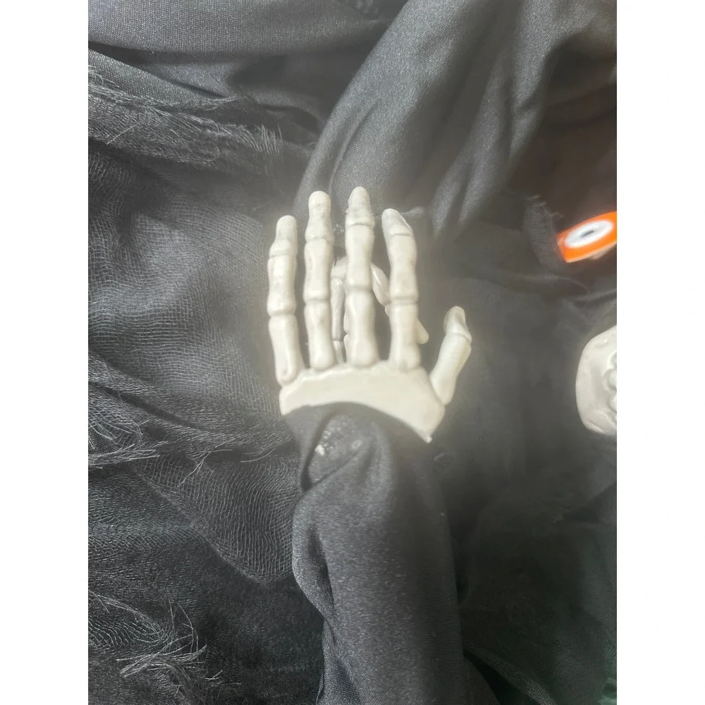 Halloween Shroud Decoration Inside or Outside Battery Operated Grim Reaper